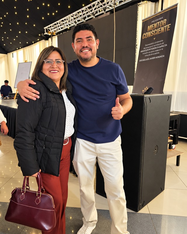 Sandra Cárdenas junto a su mentor Javier Herencia